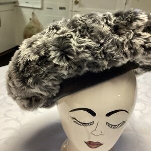 FAUX FUR. HAT BLK LEATHER TRIM. LARGER SIZED